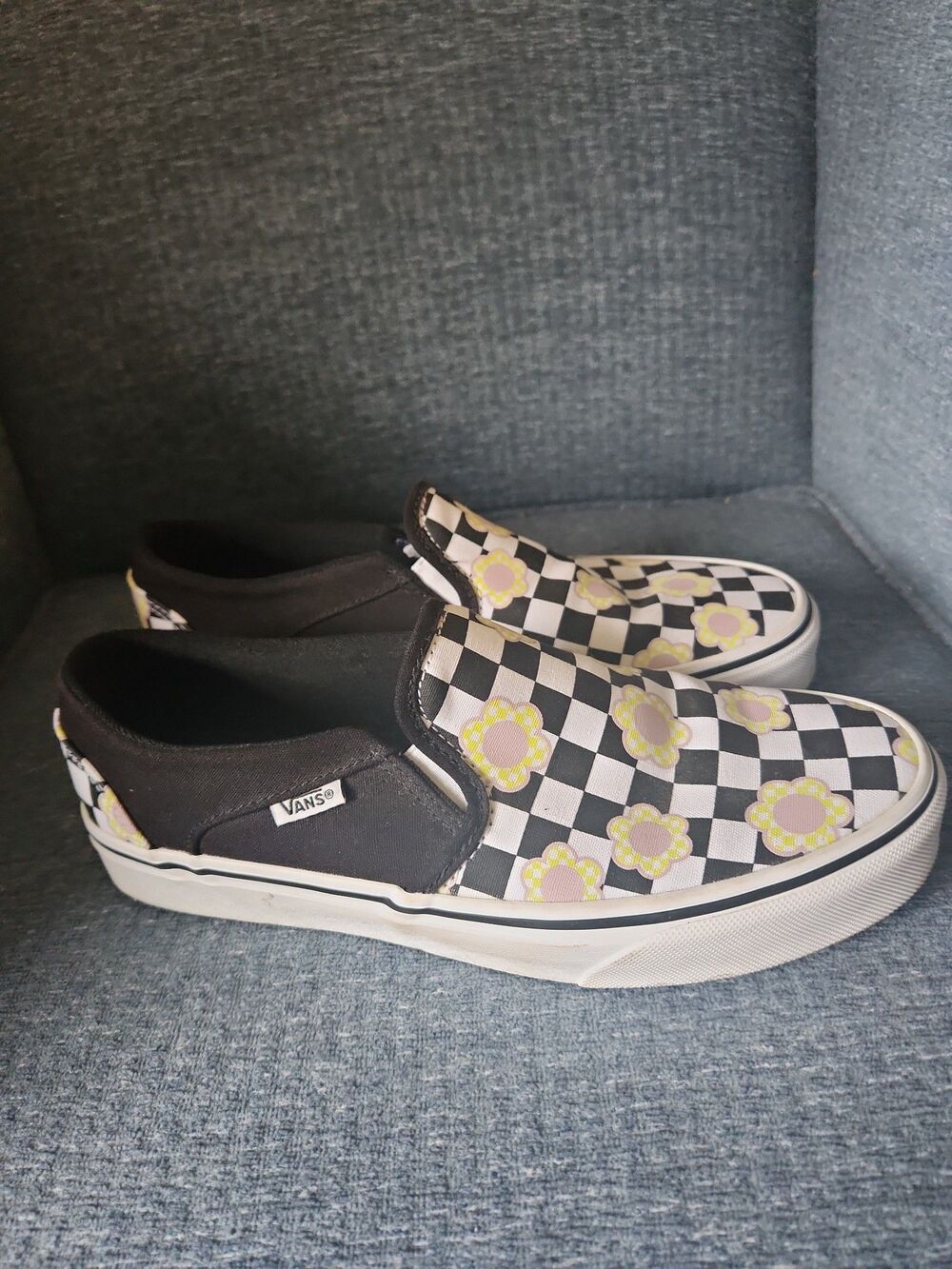 Vans Black & White Checkered Slip-on Shoes w/ Flowers Women's Size 8.5